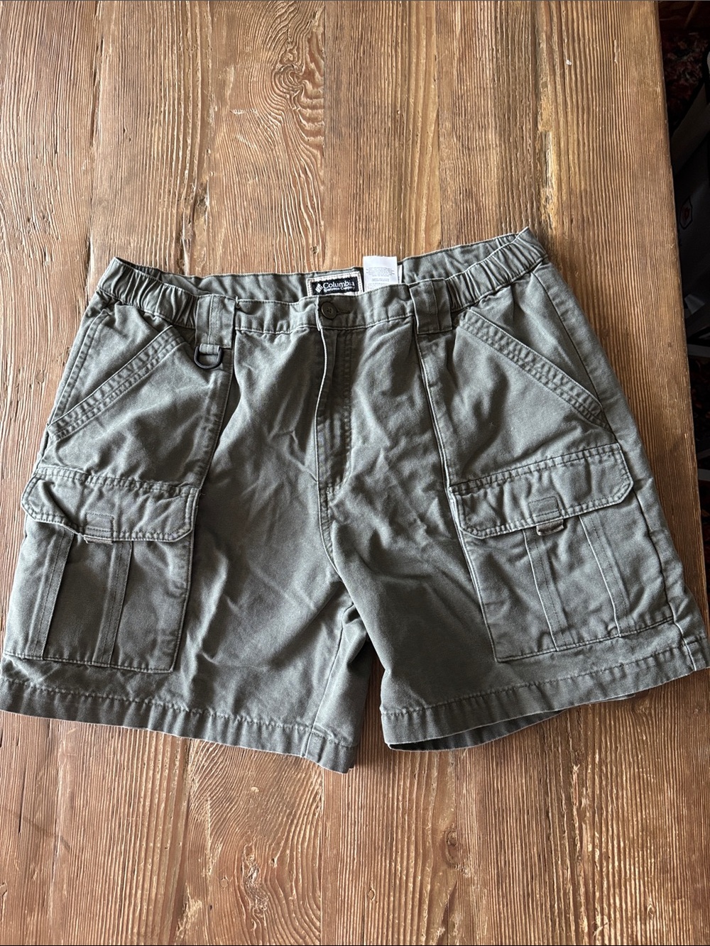 Columbia Men's Olive Green Cargo Utility Shorts